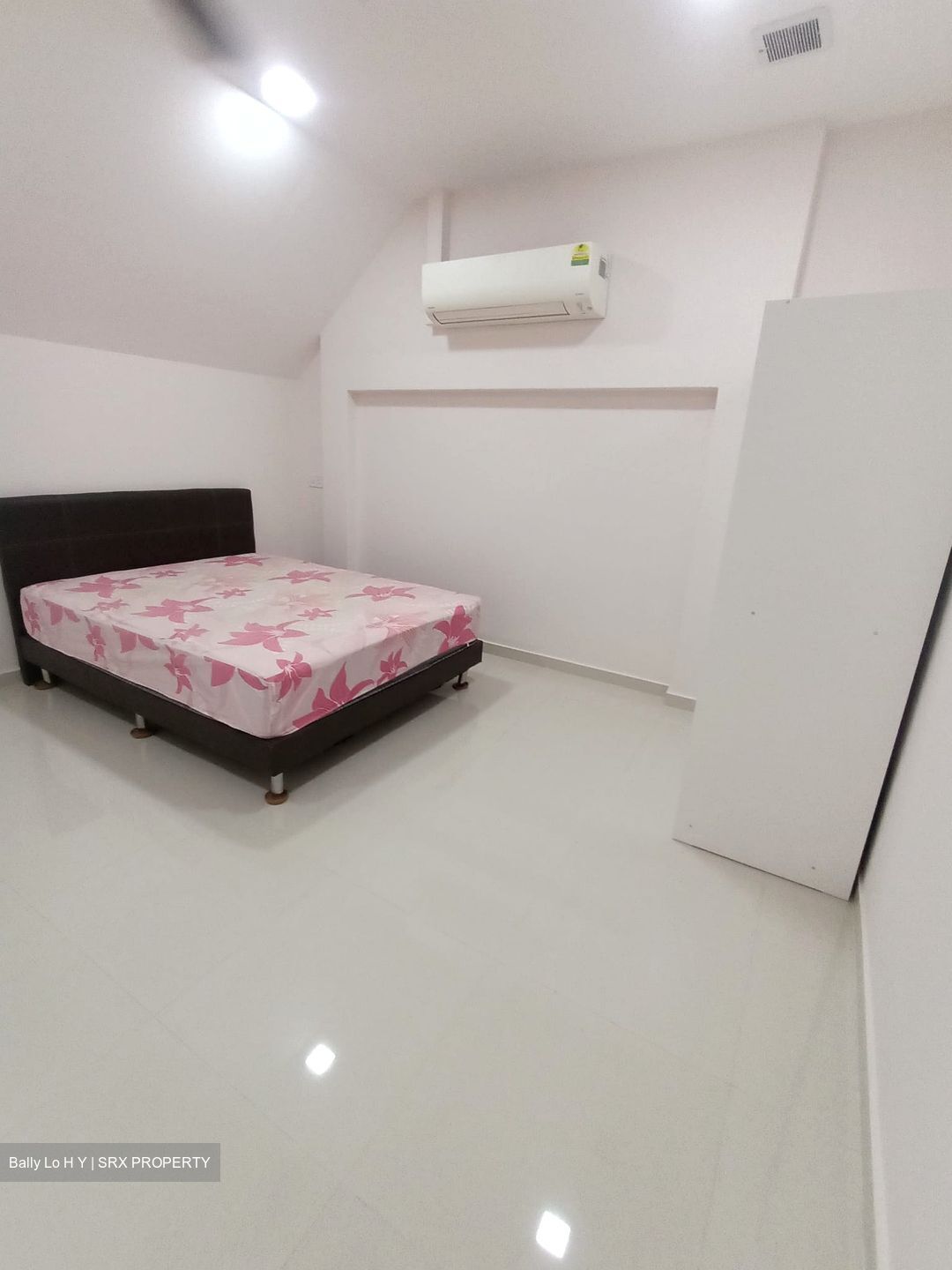 Ponggol Park (D19), Detached #633389641